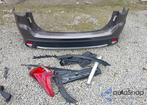 2018 Mitsubishi Outlander Le/Se/Sel z USA, uszkodzony, nr VIN JA4AD3A34JZ065816